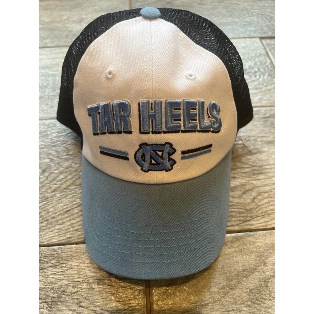Captivating UNC Tar Heels Hat OS Mesh Trucker Baseball Cap NWOT Snapback Mens